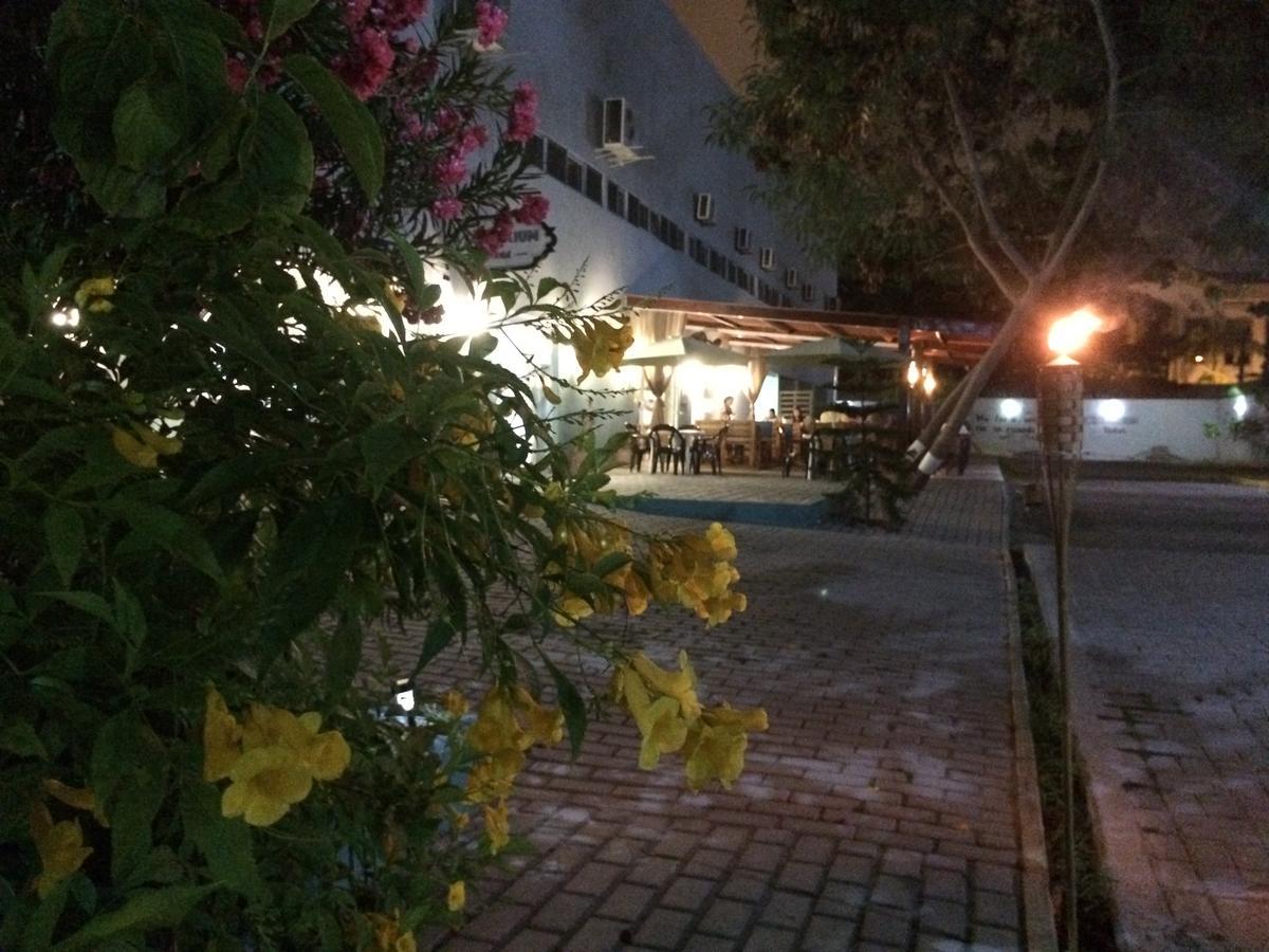 Scenarium Hotel Жабоатао дос Гуарарапис Екстериор снимка